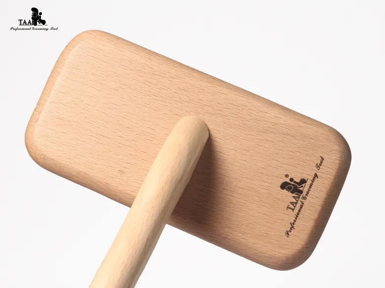 Большая мягкая пуходерка-slicker со средними зубцами TAA Comb Wood L — Фото 5