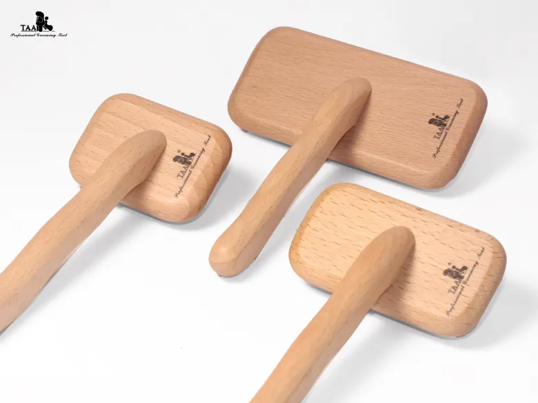 Большая мягкая пуходерка-slicker со средними зубцами TAA Comb Wood L — Фото 9